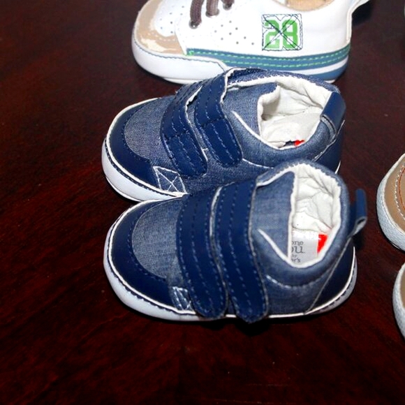 Lot of 4 Pairs Baby Boy Shoes Newborn NB - Picture 10 of 10